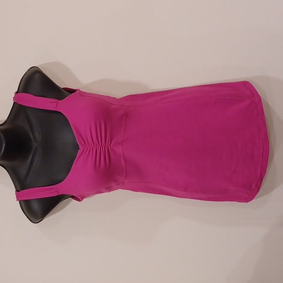 Lululemon Aria Tank II in "Raspberry"- Sz. 6 - Picture 8 of 12
